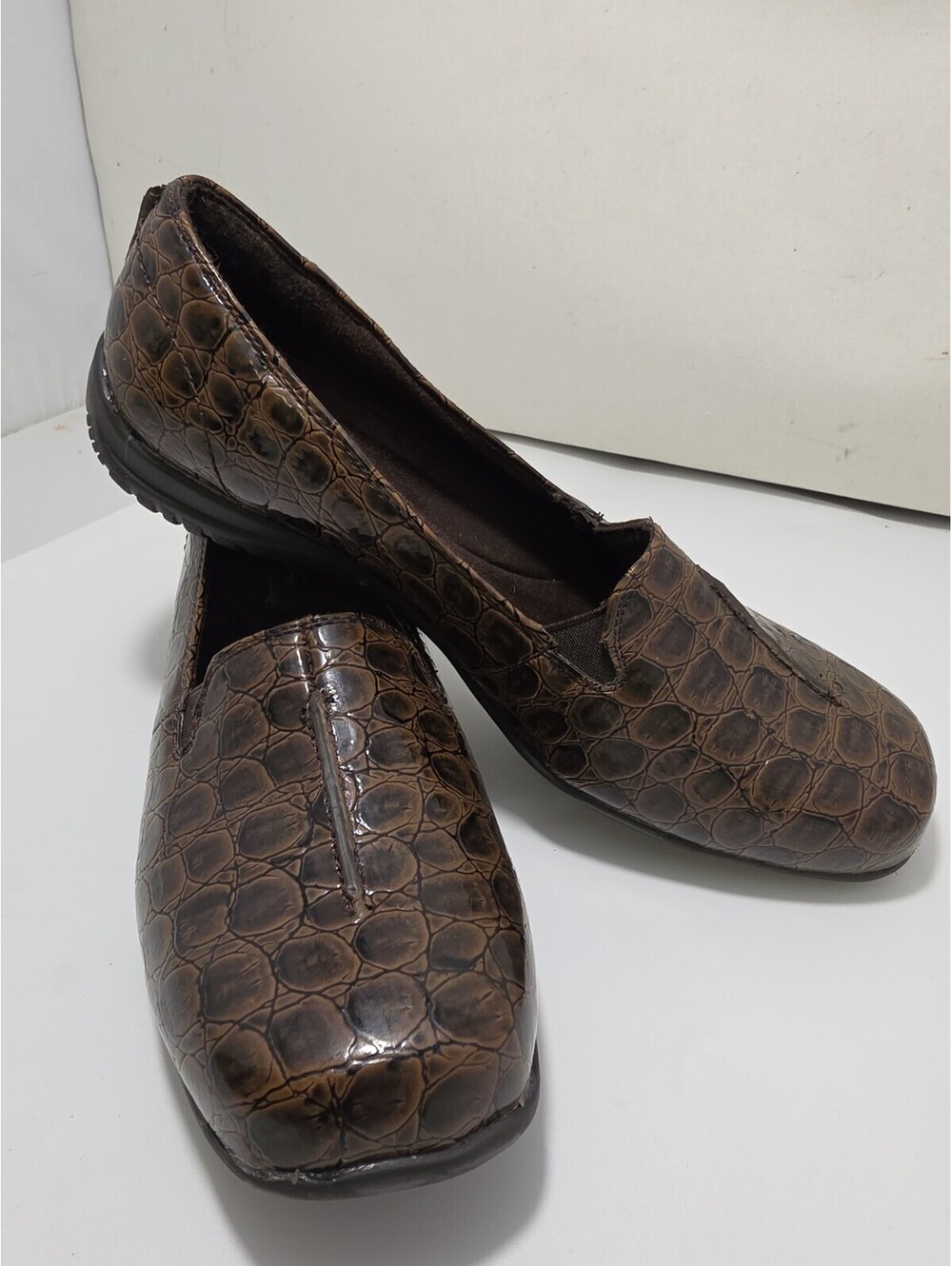Easy Street Comfort Loafers Women's Size 10W Brown Croc Embossed Slip On Walking
